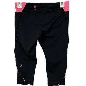 LuLuLemon Ruffle Hem Activewear Capris